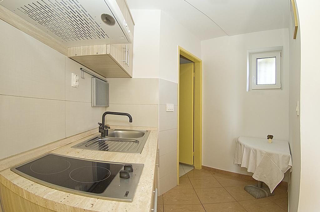 Apartments Tomato 1 Новиград Экстерьер фото