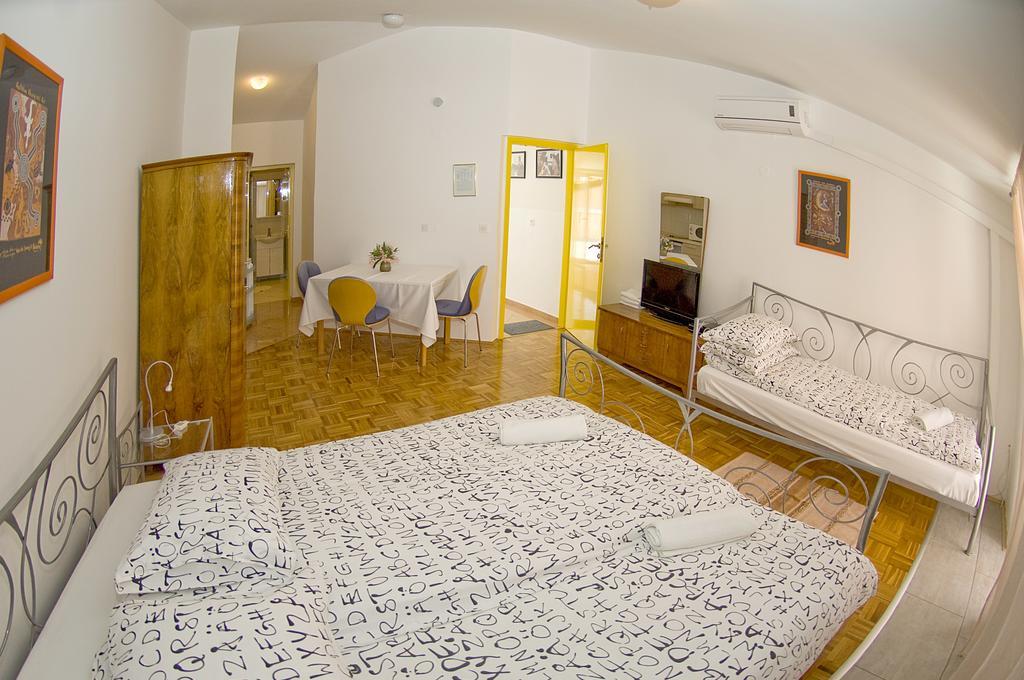Apartments Tomato 1 Новиград Экстерьер фото